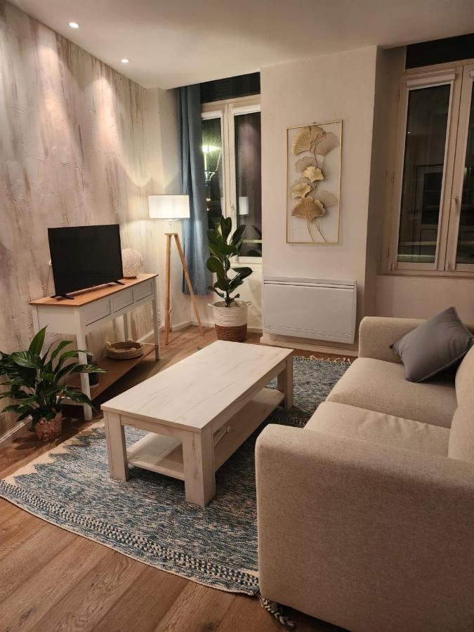 Ferienwohnung Charmant Cocon Iode Cosy Equipe, Baigne De Lumiere, Situe Au Coeur De La Rochelle A 1Min A Pied Du Marche Central Avec Tv Et Wifi Exterior foto